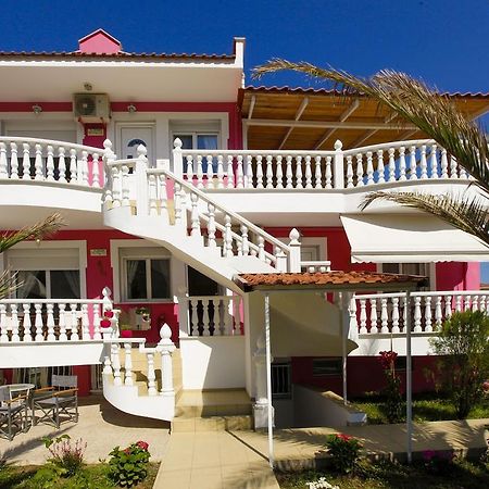 Nereids Apartments And Studios Chrysi Ammoudia Luaran gambar