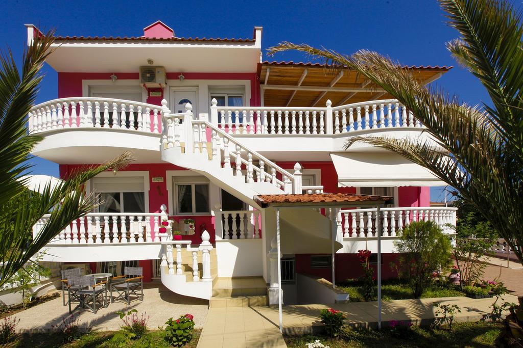 Nereids Apartments And Studios Chrysi Ammoudia Luaran gambar