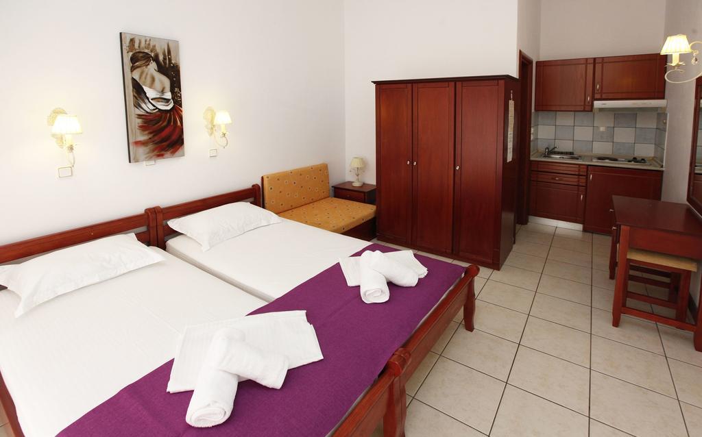 Nereids Apartments And Studios Chrysi Ammoudia Luaran gambar
