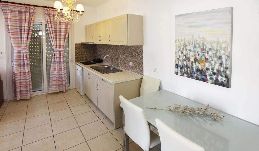 Nereids Apartments And Studios Chrysi Ammoudia Luaran gambar
